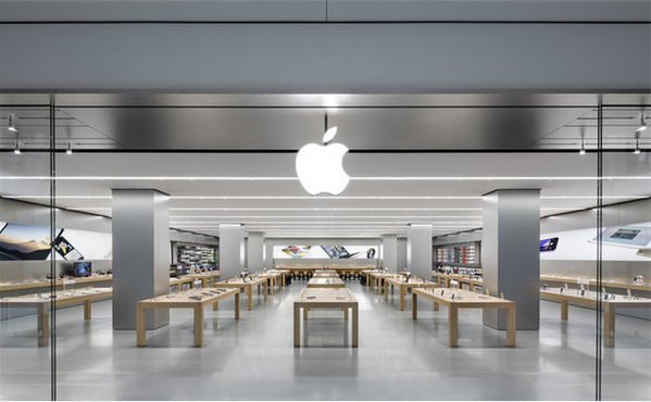 苹果市值突破9000亿美元，迈向万亿美元大关