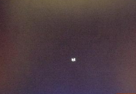 绿叶u盘装系统win7开机进入桌面后黑屏的解决方法